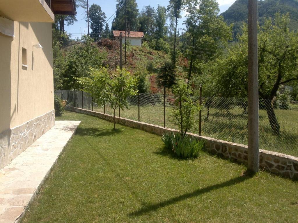 Villa Nanevi Teteven Εξωτερικό φωτογραφία
